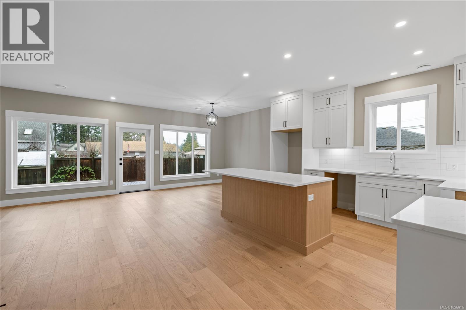 715 Doehle Ave, Parksville, British Columbia  V9P 2V1 - Photo 6 - 1026016