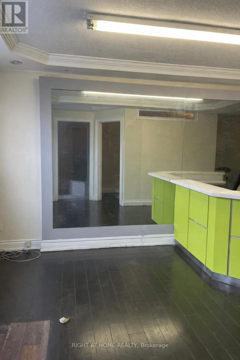 1 - 314 Crockett Street, Hamilton (Raleigh), Ontario  L8V 1H7 - Photo 3 - X12793016