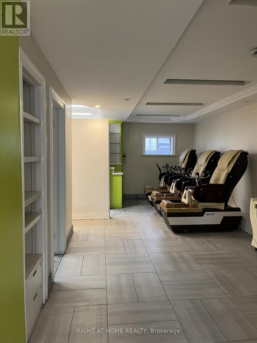 1 - 314 Crockett Street, Hamilton (Raleigh), Ontario  L8V 1H7 - Photo 5 - X12793016