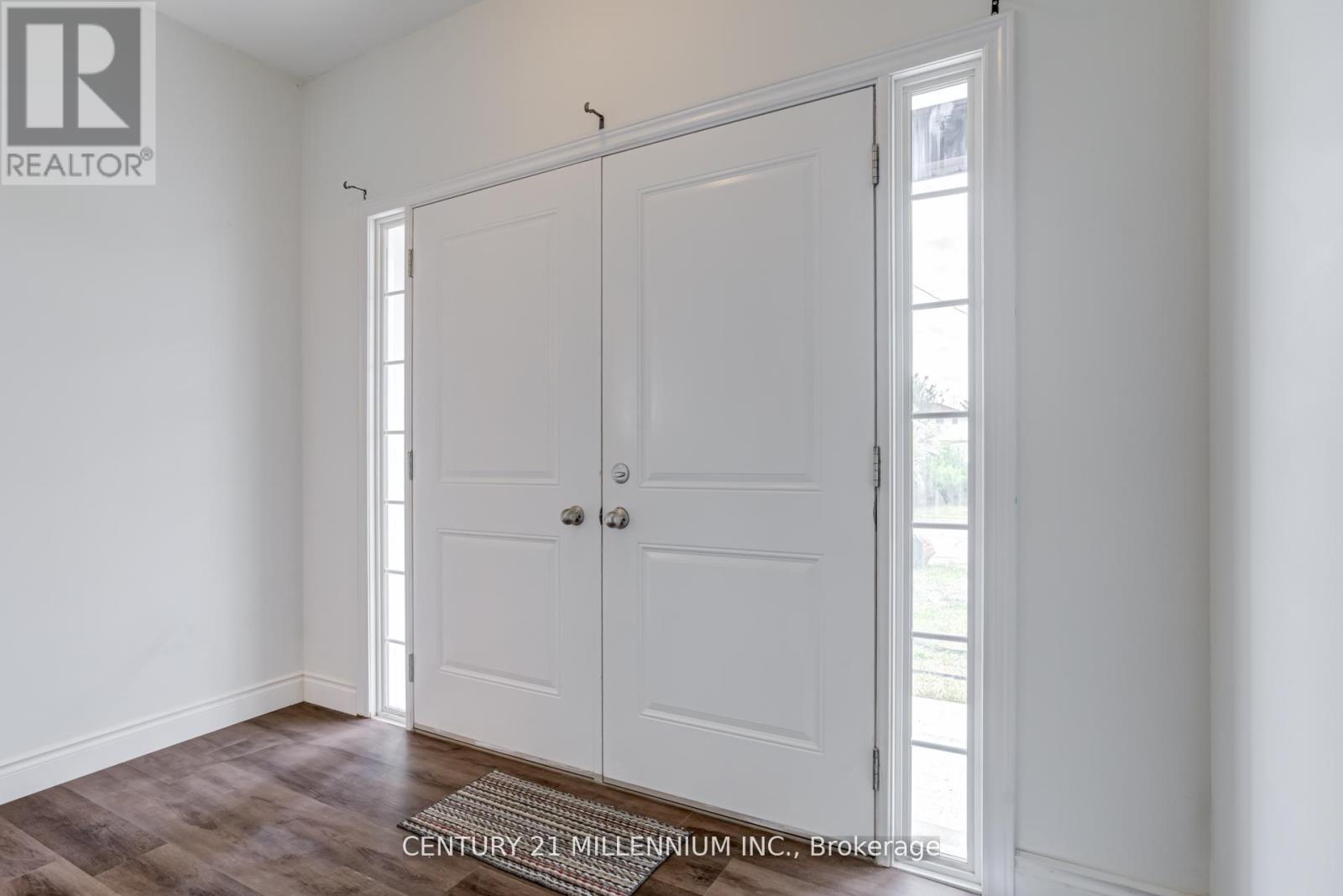 Upper - 38 Kent Street, St. Catharines (Western Hill), Ontario  L2S 1H2 - Photo 4 - X12793038