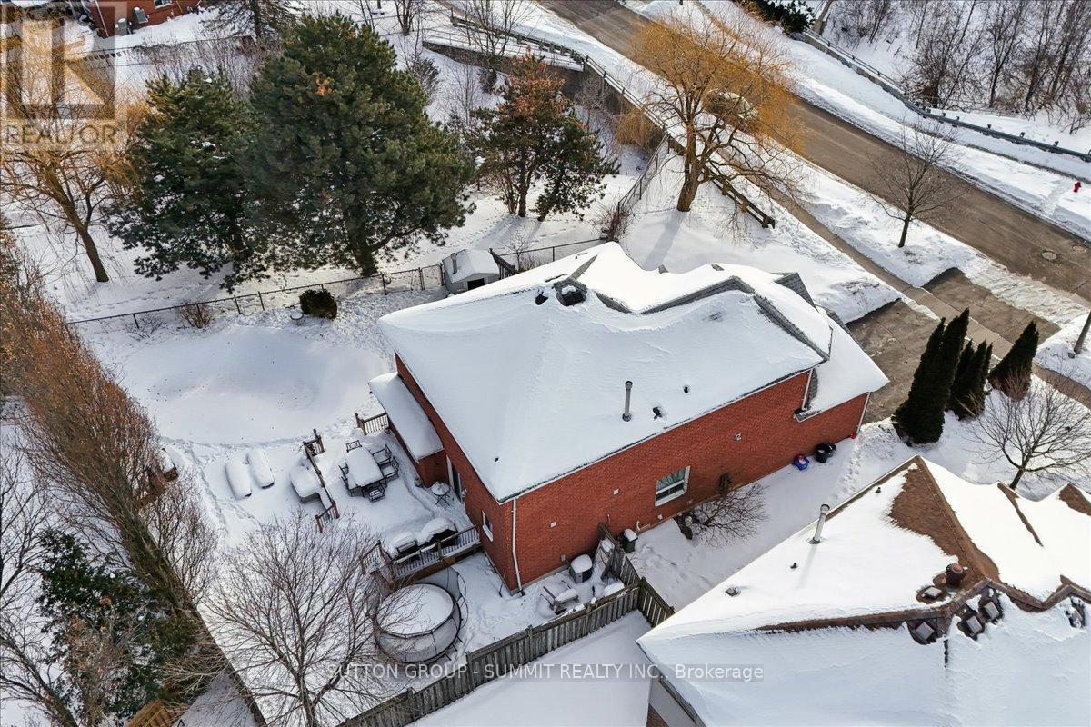 95 Ryans Way, Hamilton, Ontario  L8B 0P3 - Photo 45 - X12793196