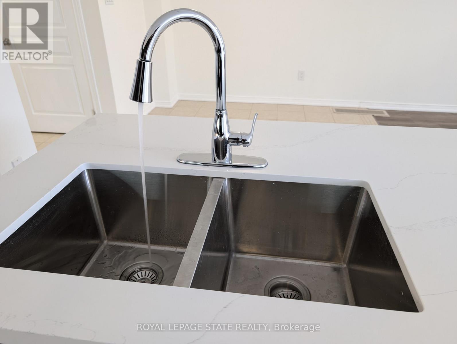 175 Penny Lane, Hamilton, Ontario  L8J 0E2 - Photo 22 - X12793210