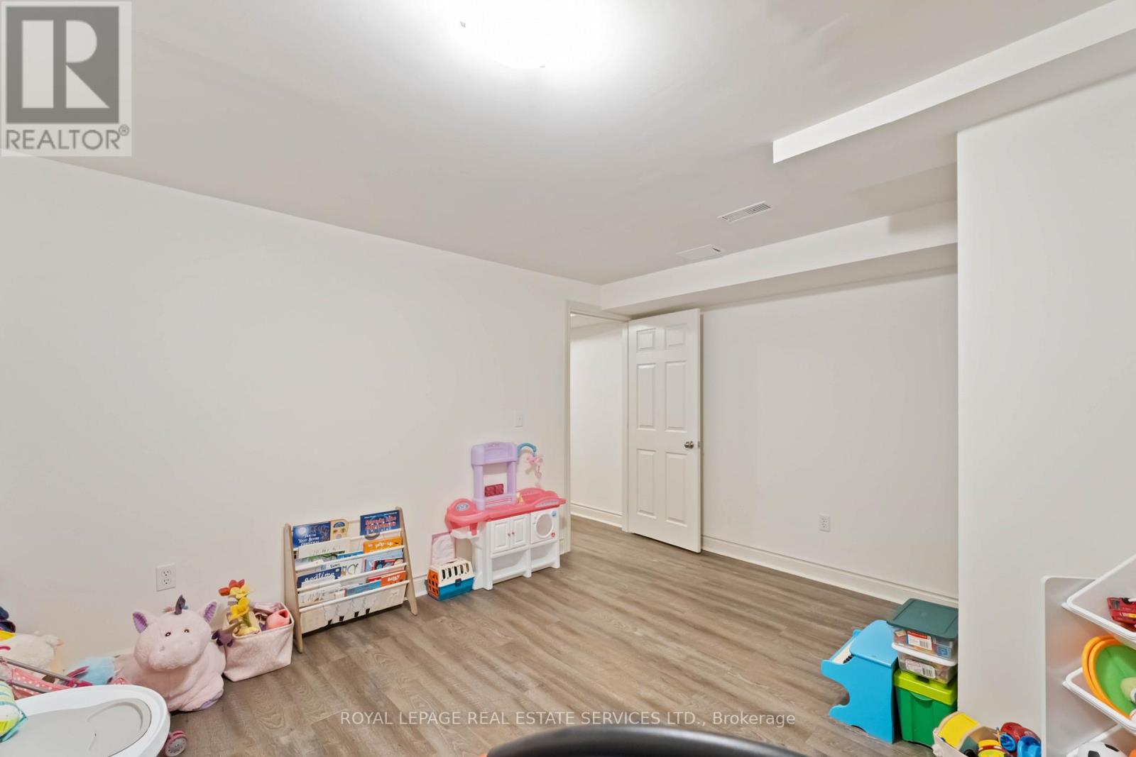 28 Babcock Street, Hamilton, Ontario  L8B 0S6 - Photo 37 - X12793266