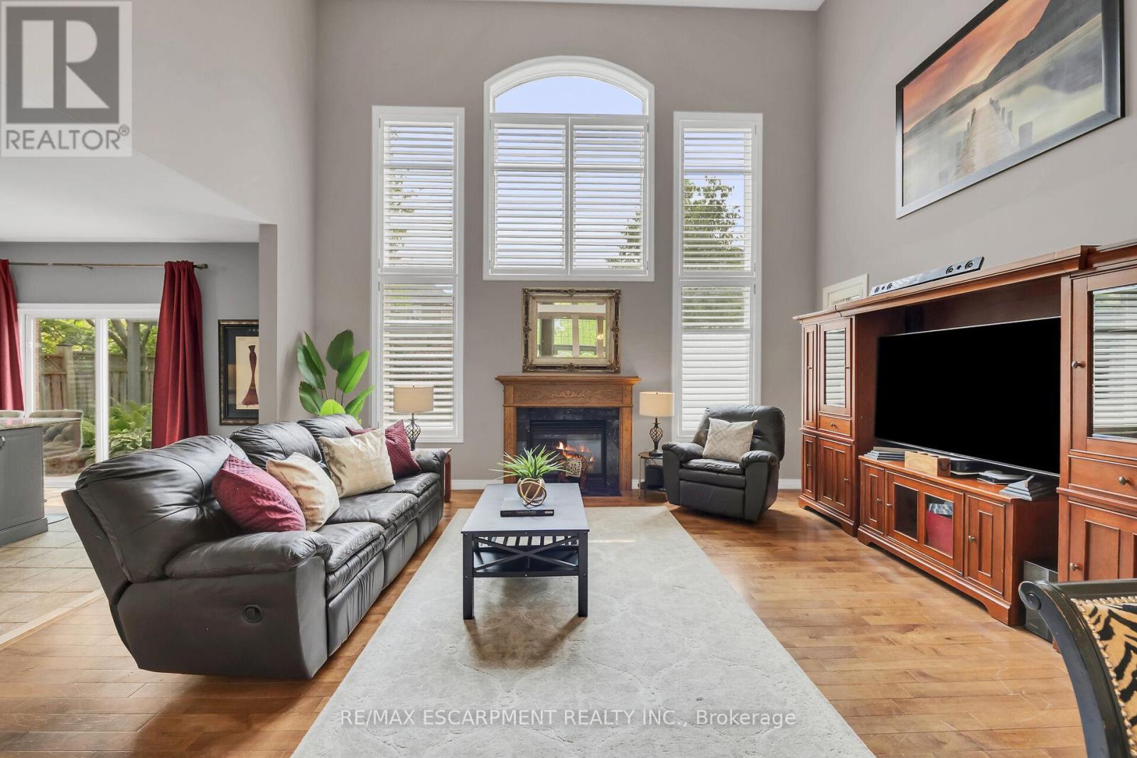 4 Moonstone Court, Hamilton, Ontario  L9B 2Y1 - Photo 13 - X12793286