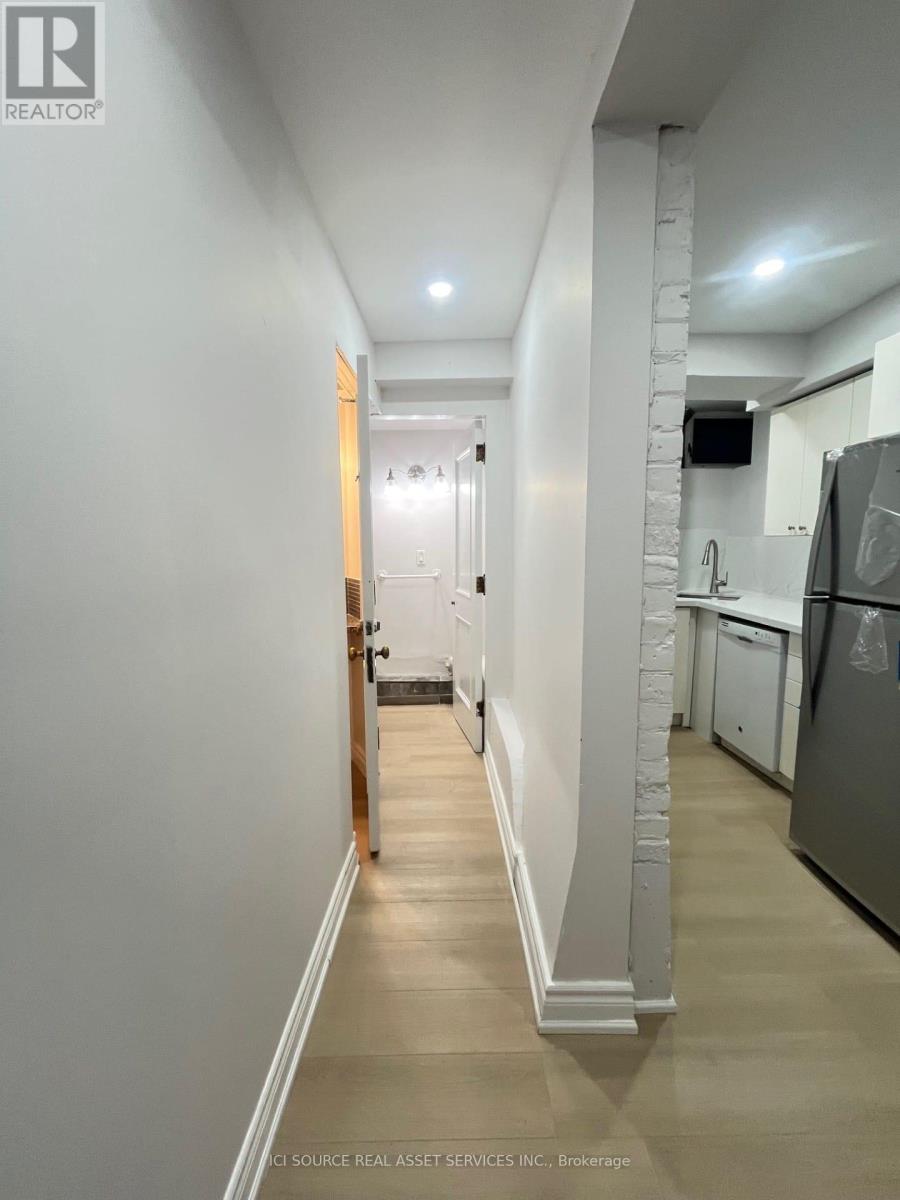 4 - 2 Bellwoods Park, Toronto, Ontario M6J 1S4 - Photo 15 - C12637974