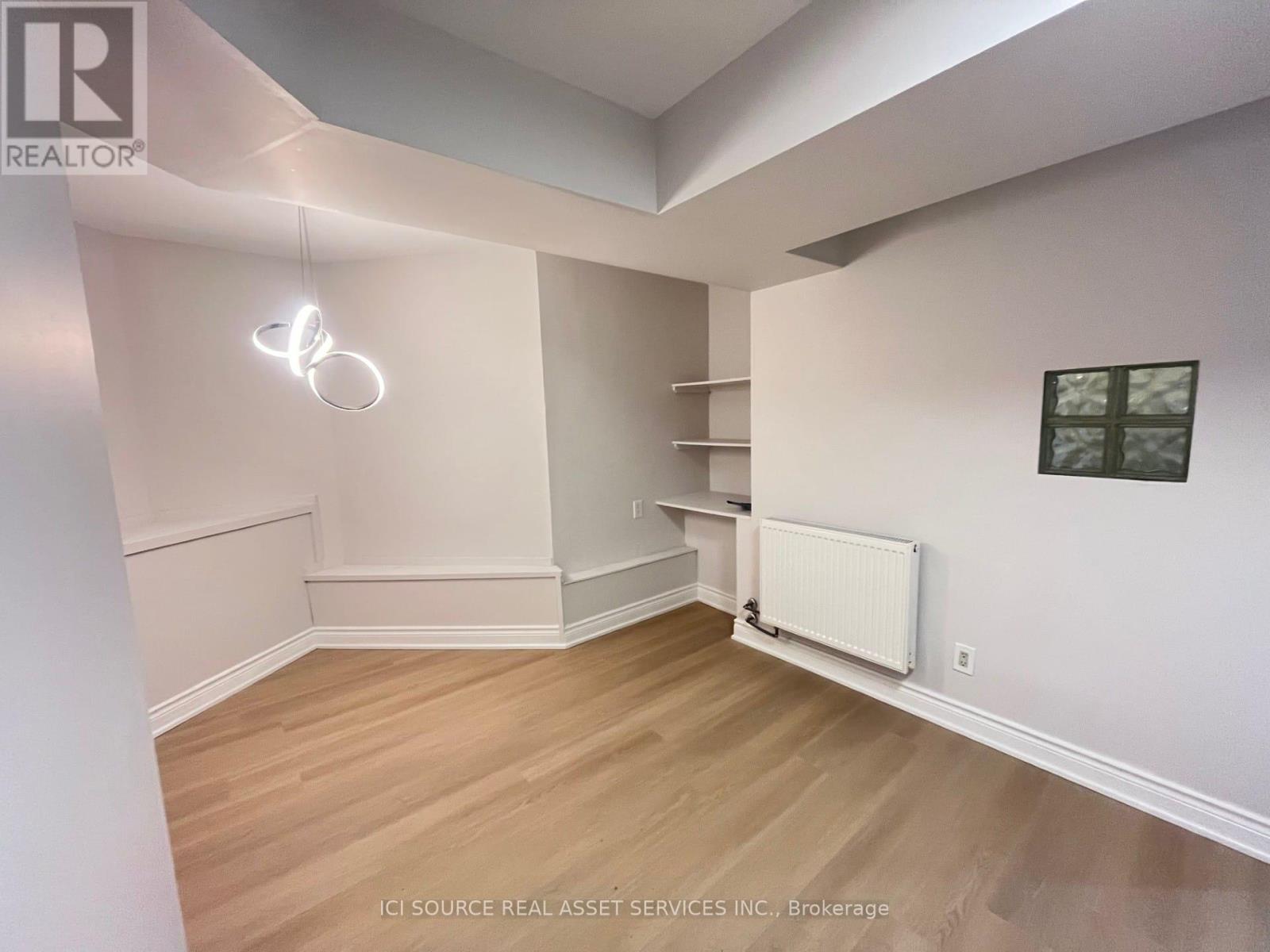 4 - 2 Bellwoods Park, Toronto, Ontario M6J 1S4 - Photo 5 - C12637974