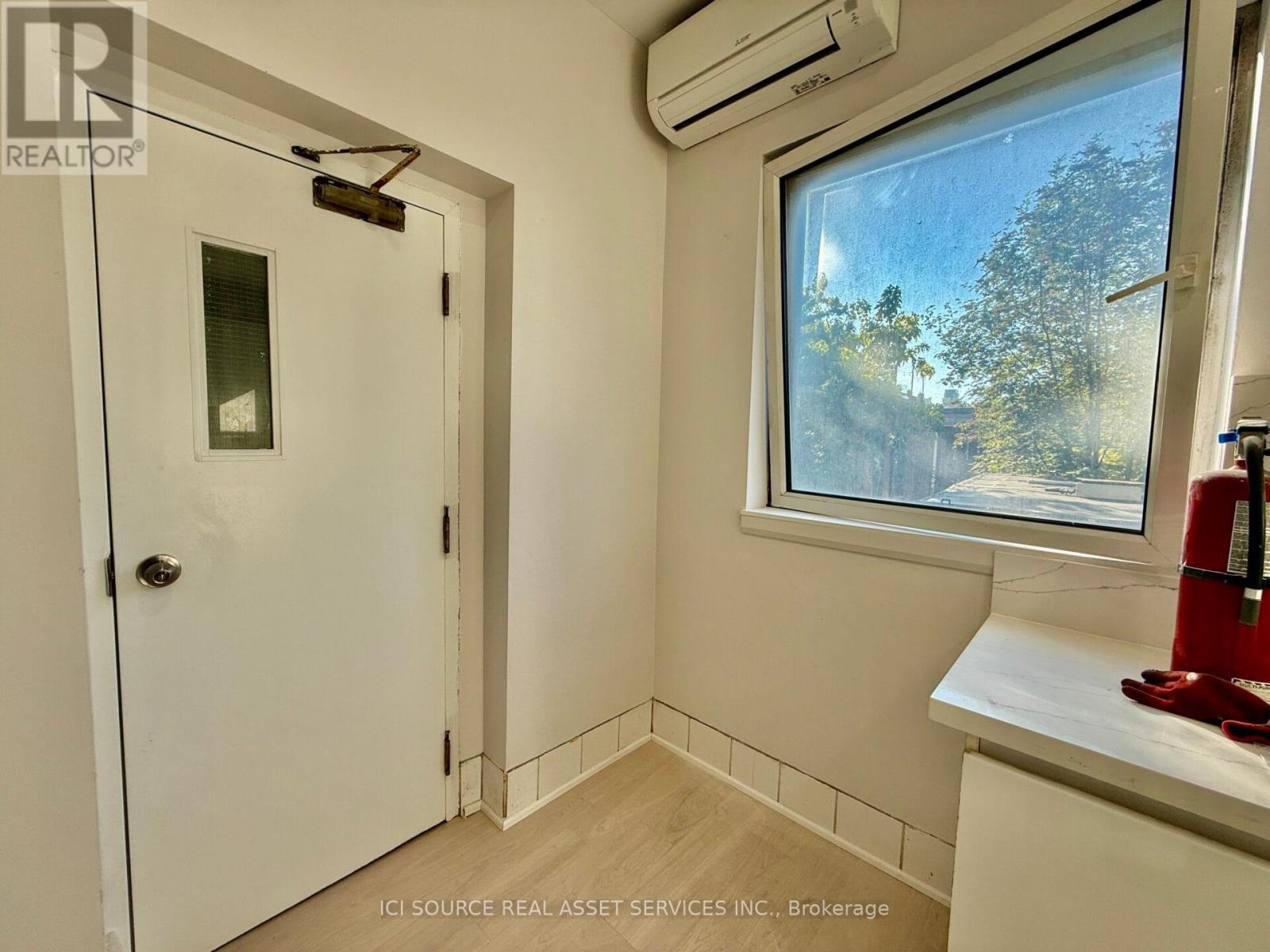 1 - 2 Bellwoods Park, Toronto, Ontario M6J 1S4 - Photo 16 - C12637978