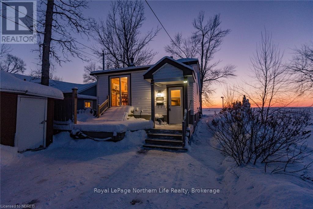 581 Banner Avenue, North Bay (Ferris), Ontario  P1A 1X7 - Photo 8 - X12793450