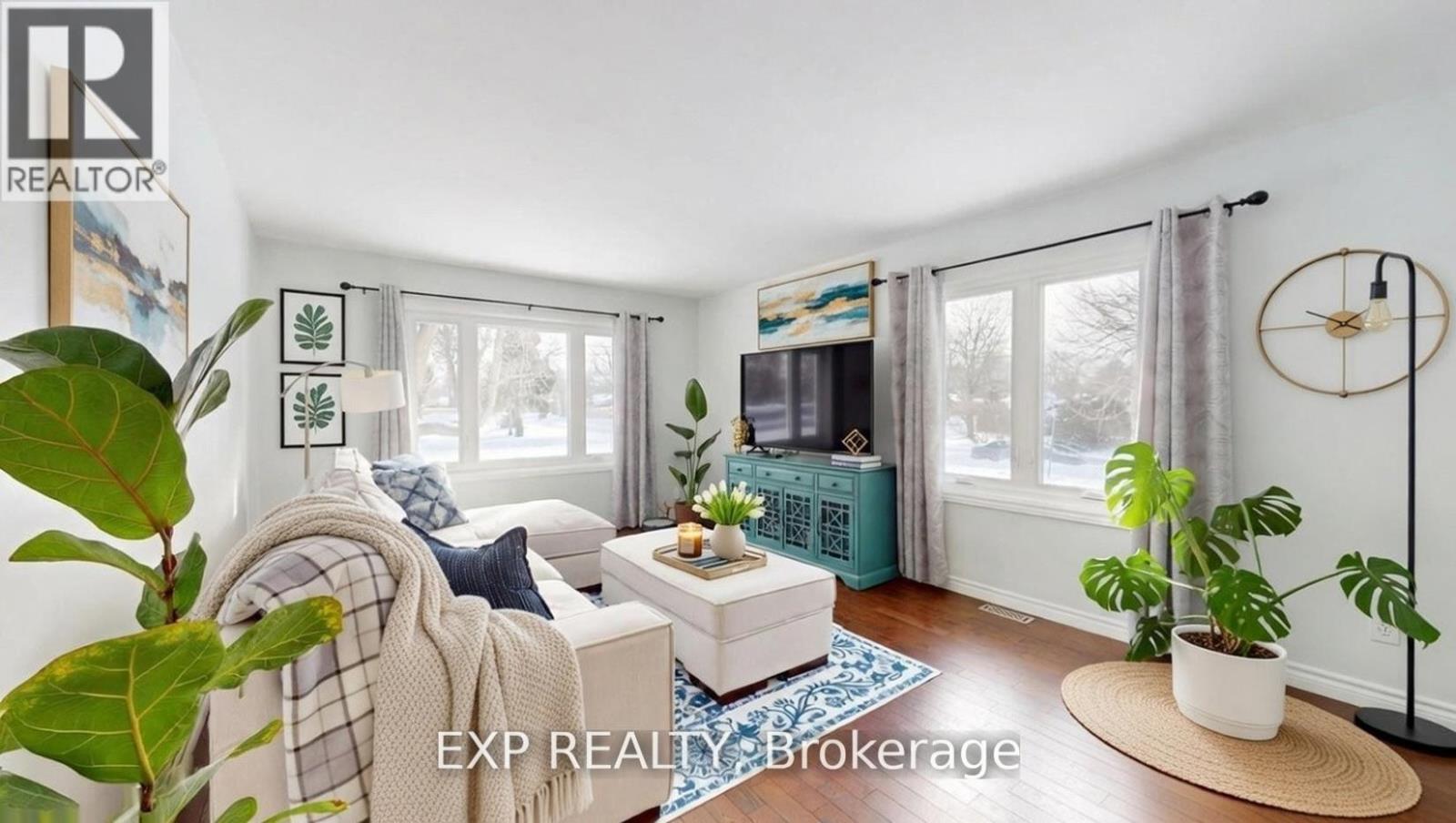 Photo 4 of 33 for 678 Lauderdale Avenue