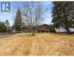 130 100th Street, Castlegar, British Columbia