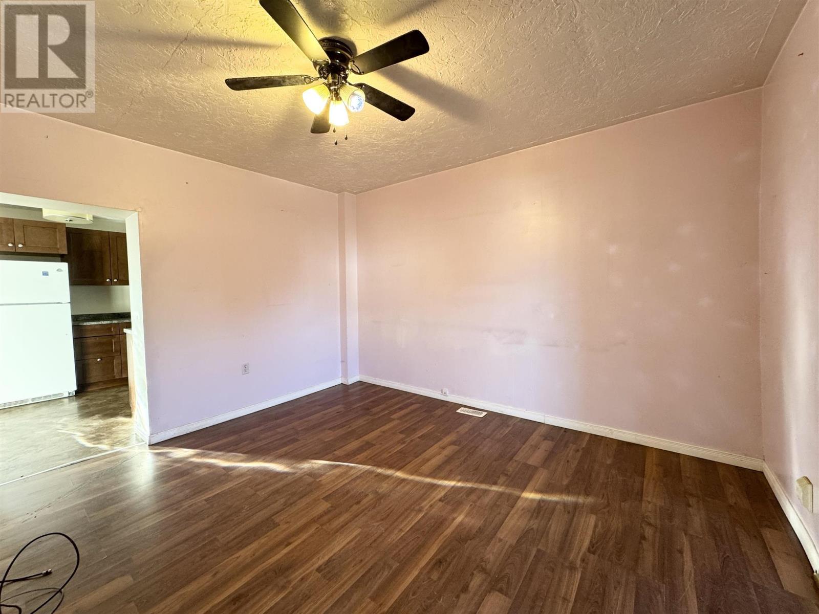 41 Elgin St, Chapleau, Ontario  P0M 1K0 - Photo 12 - SM253177