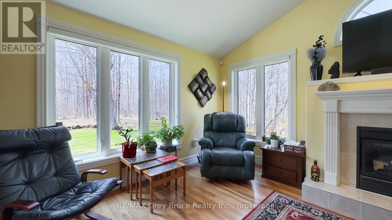 720291 20 Side Road, Chatsworth, Ontario N0H 1R0 - Photo 7 - X12793340