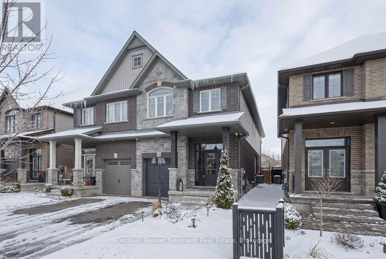 84 CUTTING DRIVE, centre wellington (elora/salem), Ontario