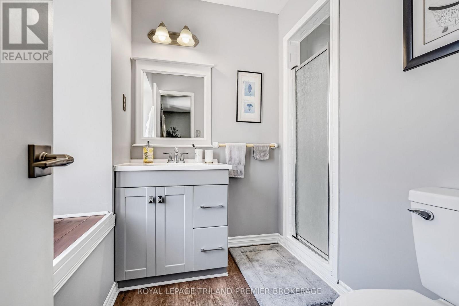 31 Foxcroft Crescent, London South, Ontario  N6K 3A3 - Photo 27 - X12793320