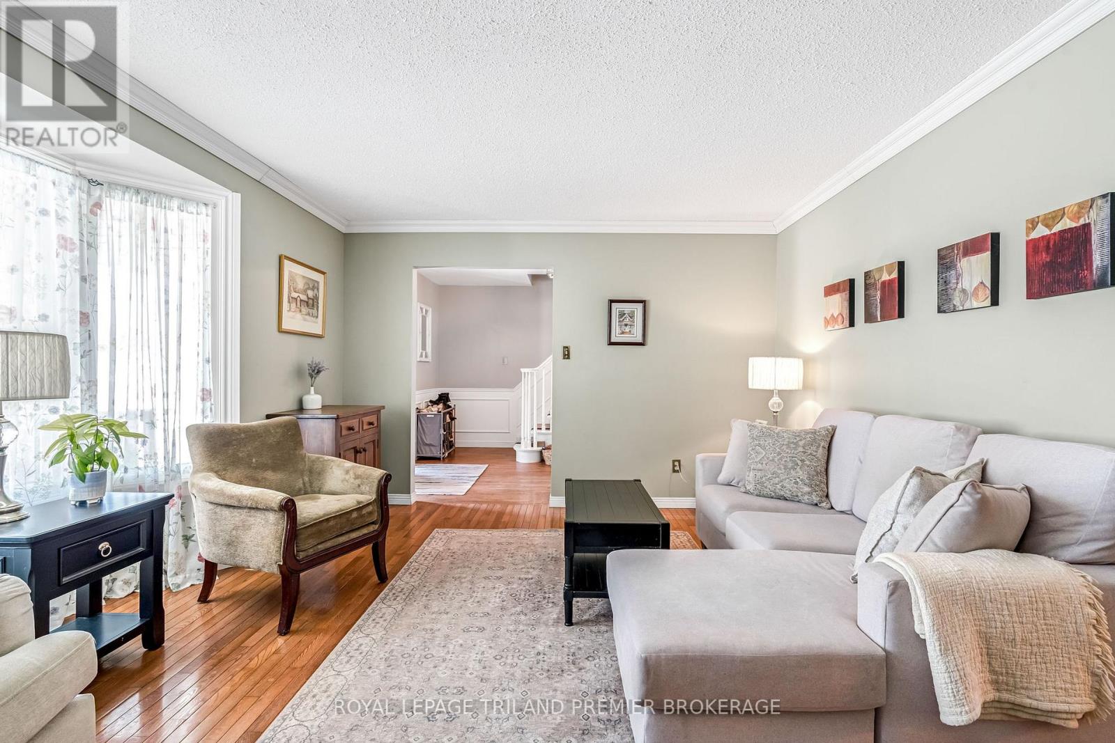 31 Foxcroft Crescent, London South, Ontario  N6K 3A3 - Photo 8 - X12793320