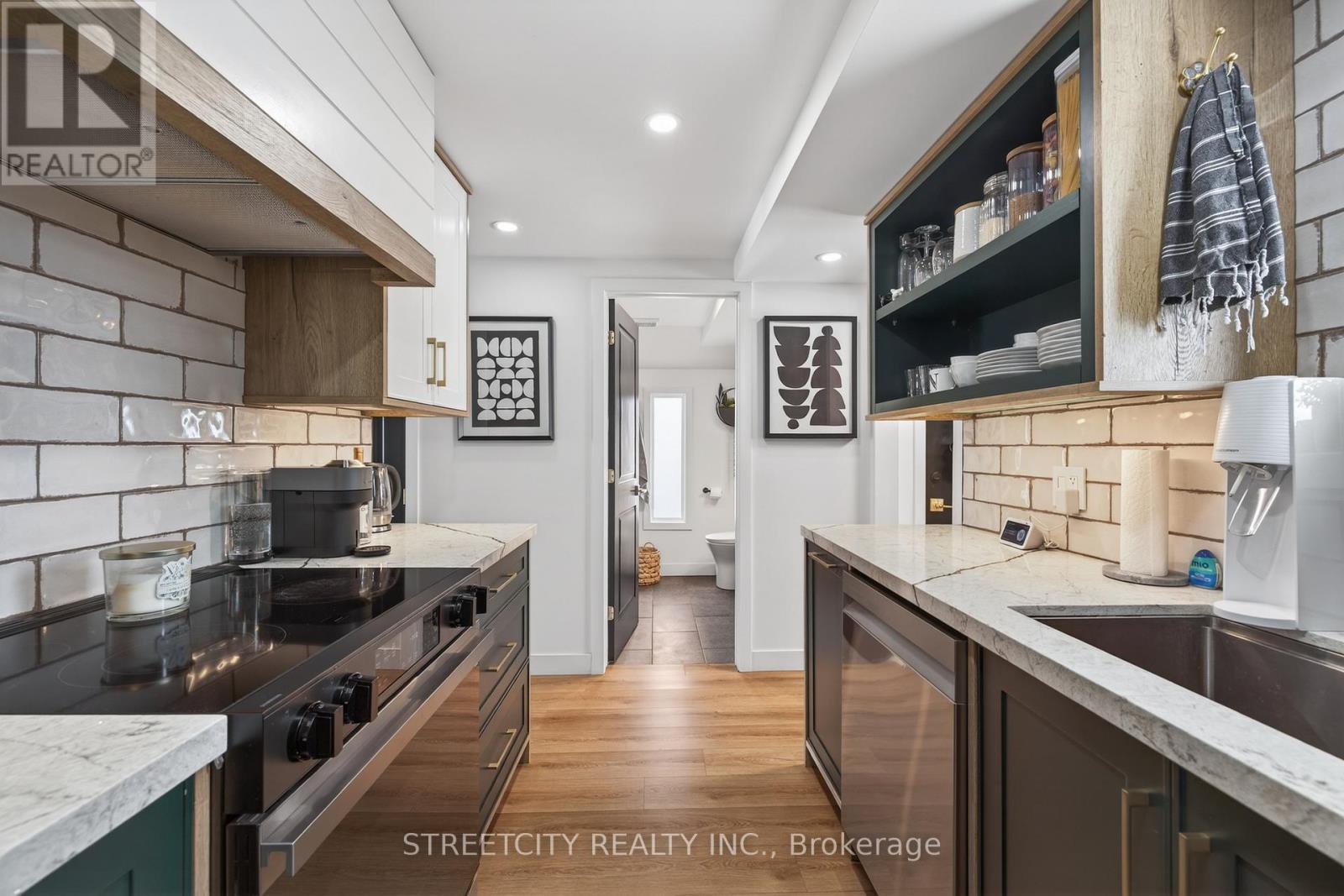 36 Langarth Street, London South (South E), Ontario  N6J 1P2 - Photo 13 - X12793382