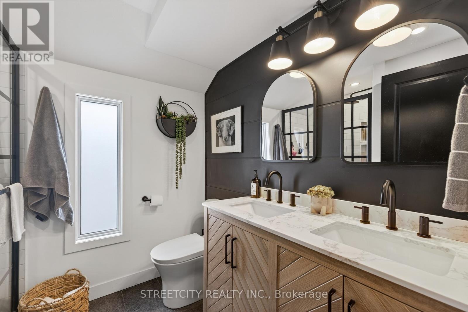 36 Langarth Street, London South (South E), Ontario  N6J 1P2 - Photo 18 - X12793382