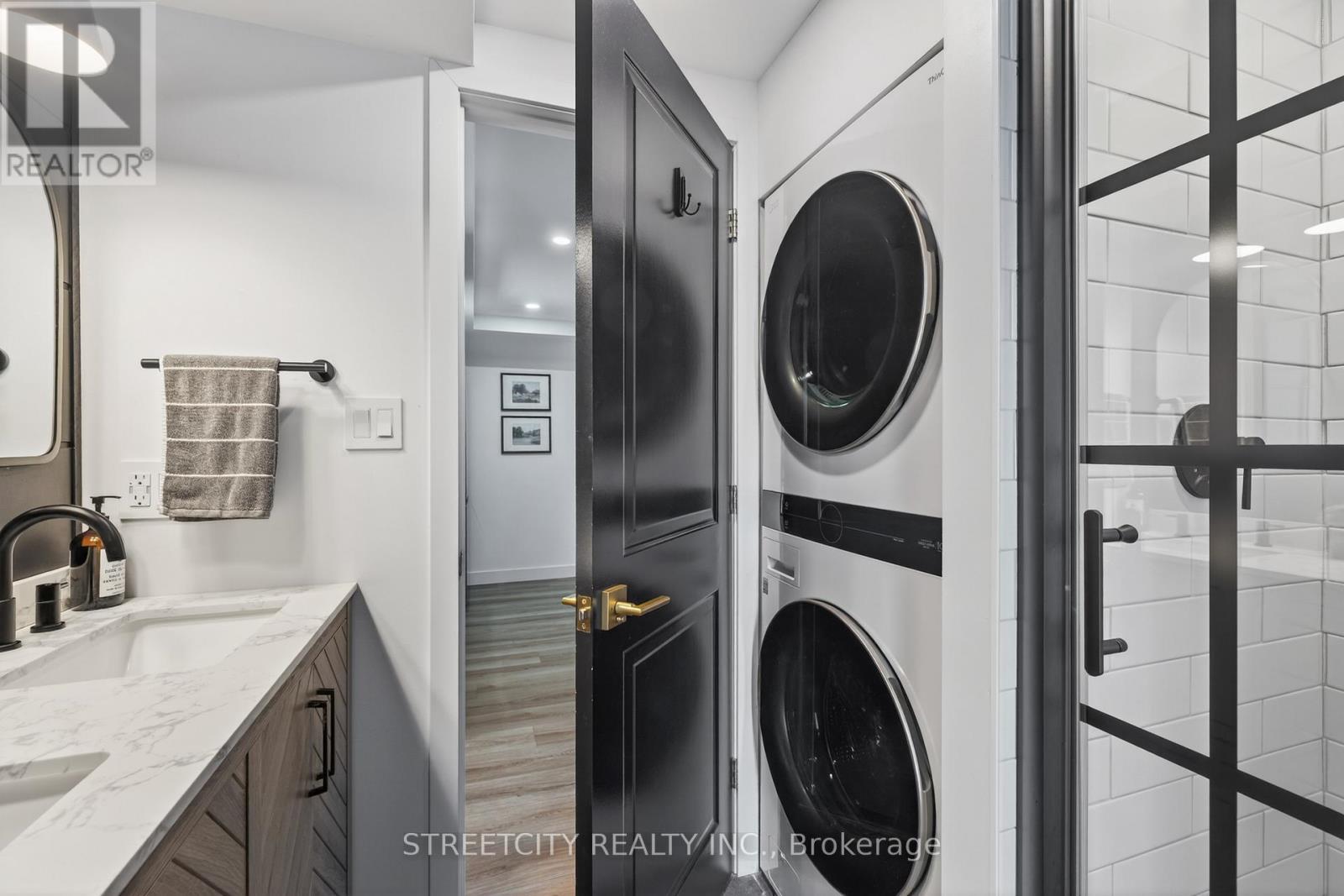 36 Langarth Street, London South (South E), Ontario  N6J 1P2 - Photo 21 - X12793382