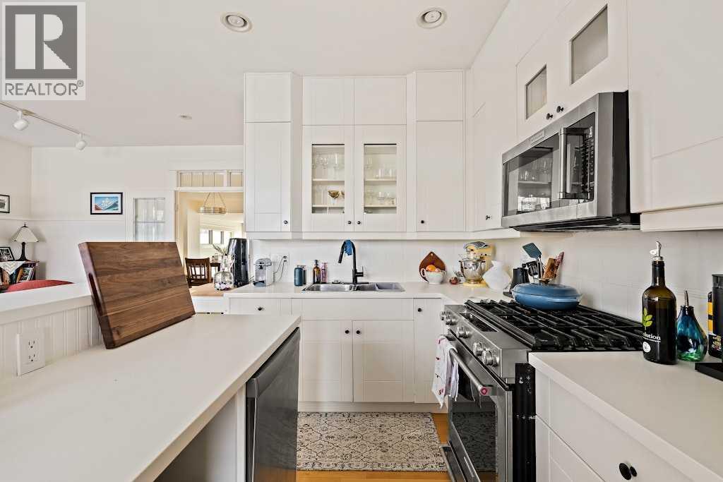 926 8 Avenue SE, Calgary, Alberta