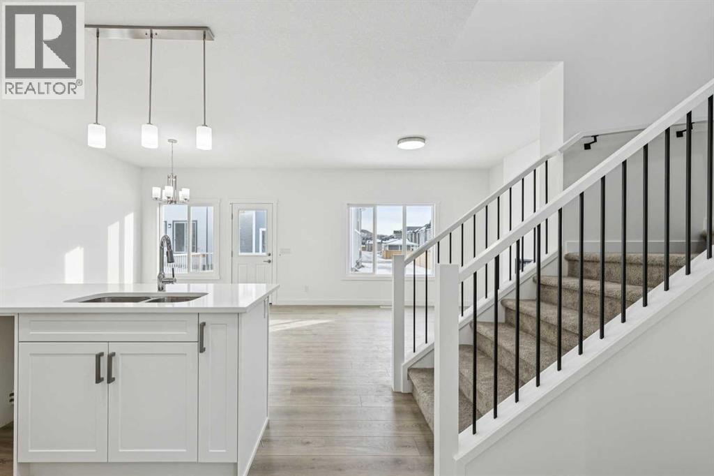 17 Andalusian Road, Cochrane, Alberta  T4C 3B7 - Photo 11 - A2282902