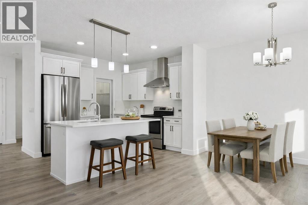 17 Andalusian Road, Cochrane, Alberta  T4C 3B7 - Photo 2 - A2282902