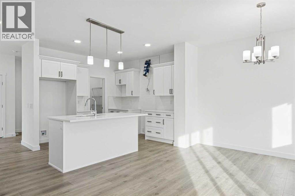 17 Andalusian Road, Cochrane, Alberta  T4C 3B7 - Photo 15 - A2282902