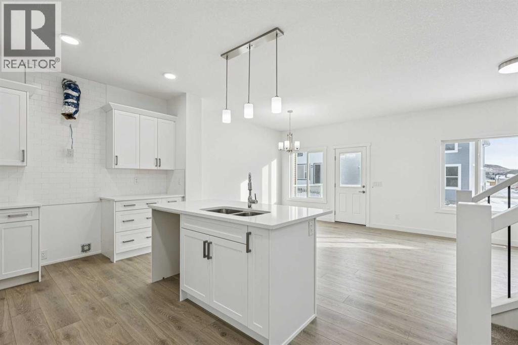 17 Andalusian Road, Cochrane, Alberta  T4C 3B7 - Photo 12 - A2282902