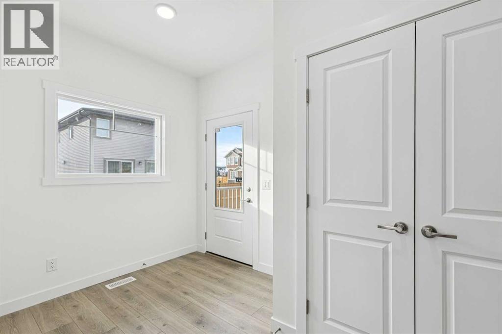 17 Andalusian Road, Cochrane, Alberta  T4C 3B7 - Photo 10 - A2282902