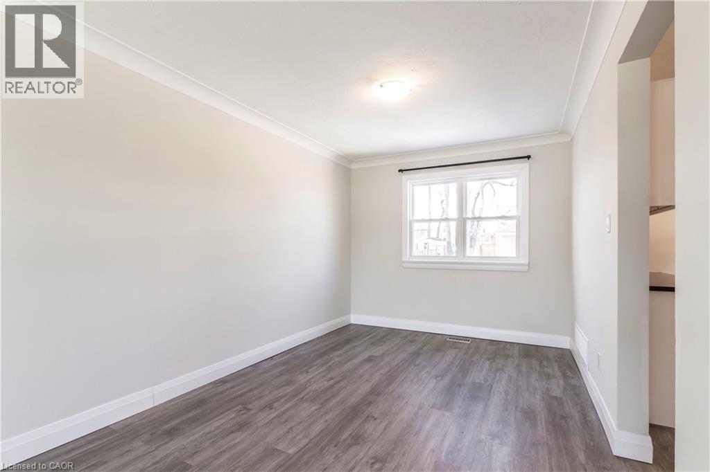 2331 Barclay Road, Burlington, Ontario  L7R 2B7 - Photo 5 - 40805291