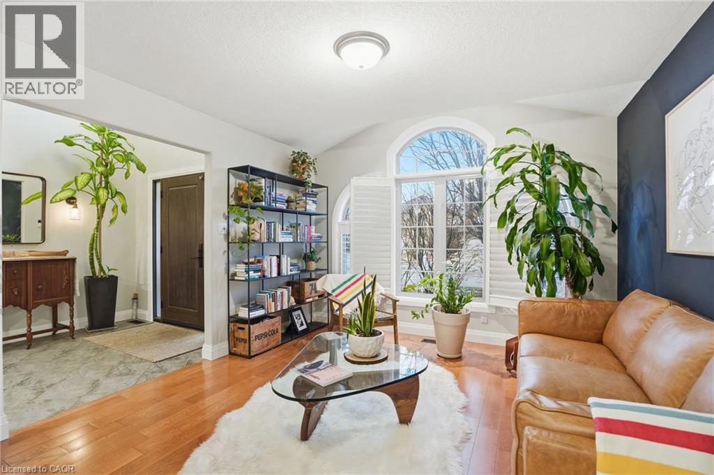 17 Krieghoff Drive, Hamilton, Ontario  L9B 2L4 - Photo 9 - 40805568