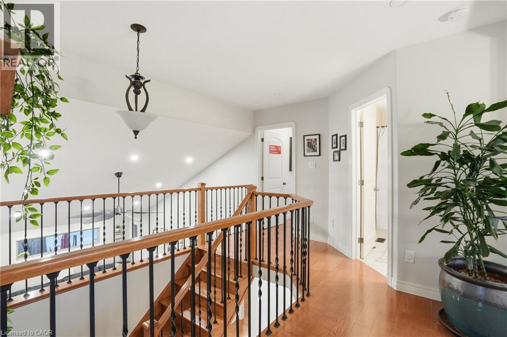 17 Krieghoff Drive, Hamilton, Ontario  L9B 2L4 - Photo 31 - 40805568