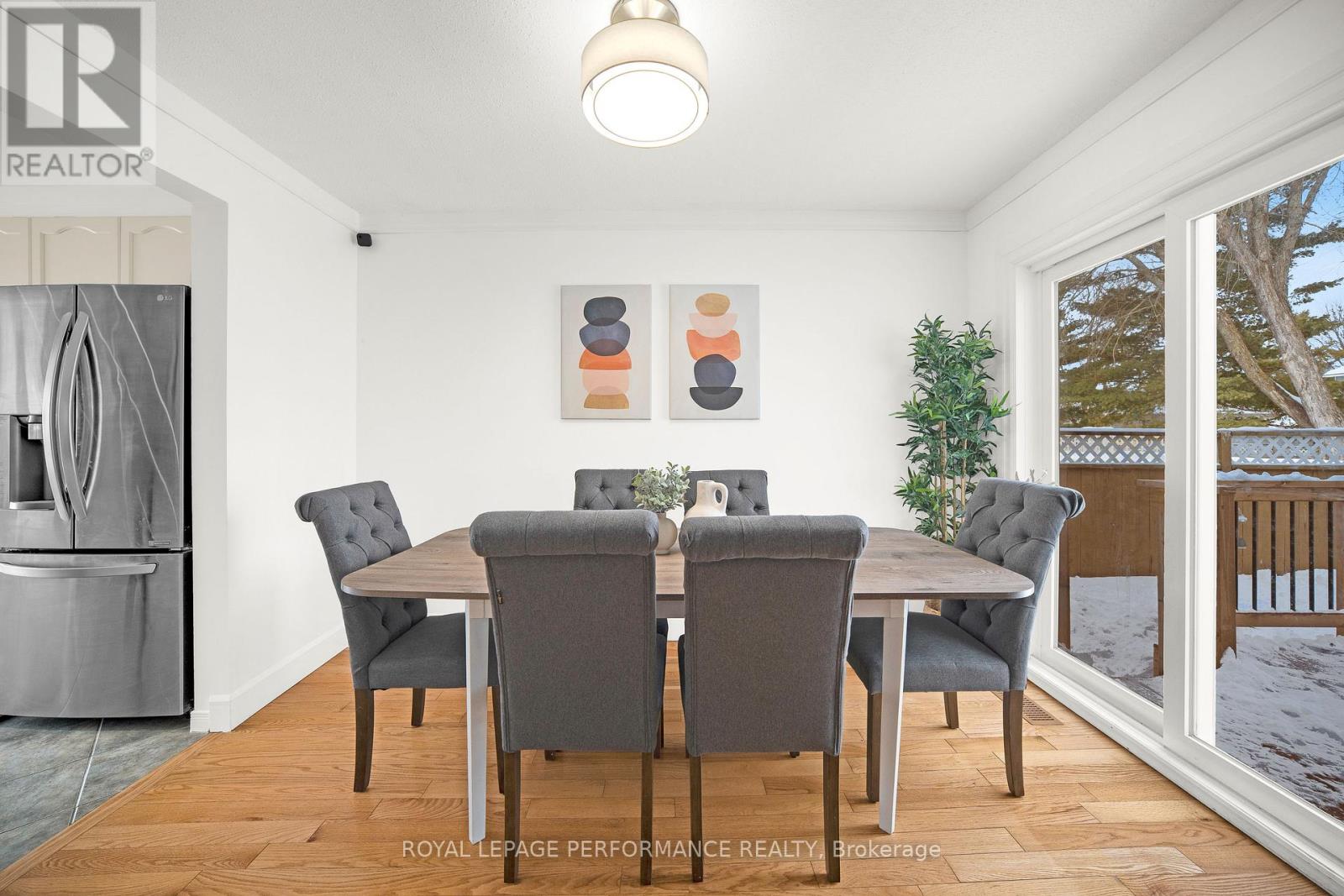 1557 Verchere Street, Ottawa, Ontario  K1C 7C7 - Photo 14 - X12793296