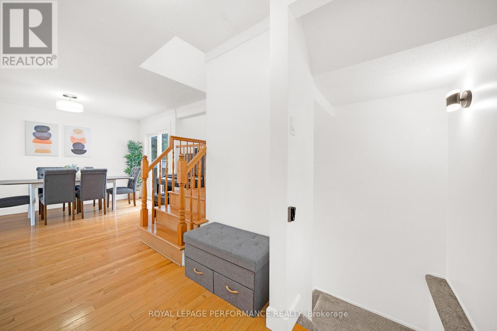 1557 Verchere Street, Ottawa, Ontario  K1C 7C7 - Photo 16 - X12793296