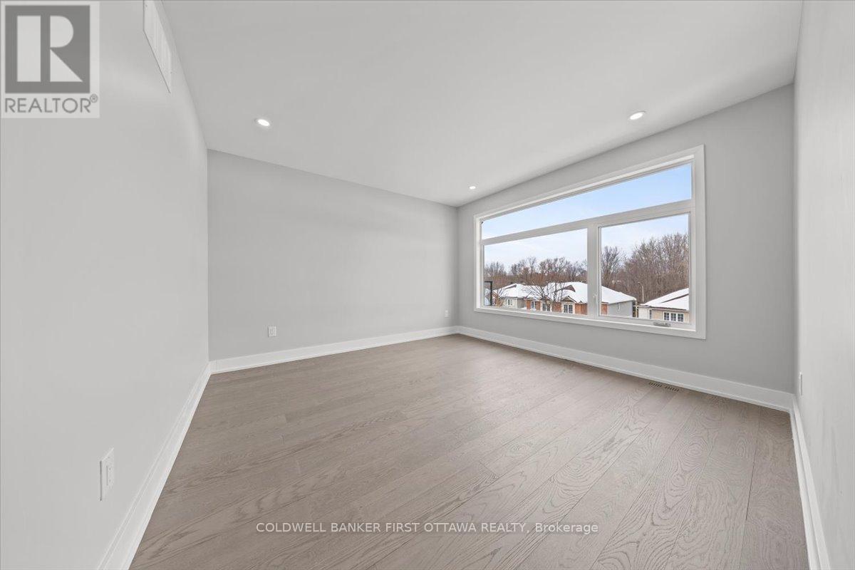 20 Inverkip Avenue, Ottawa, Ontario  K1T 4B7 - Photo 28 - X12793344