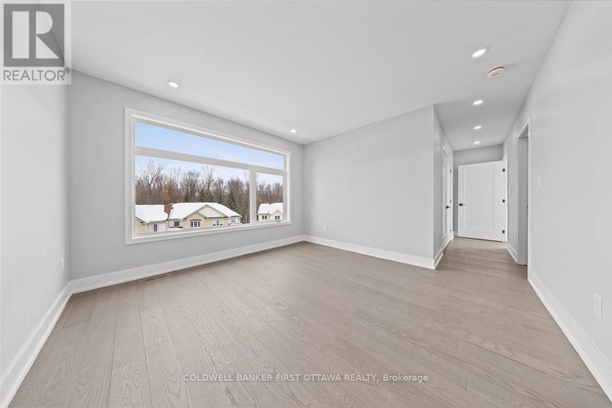 20 Inverkip Avenue, Ottawa, Ontario  K1T 4B7 - Photo 29 - X12793344