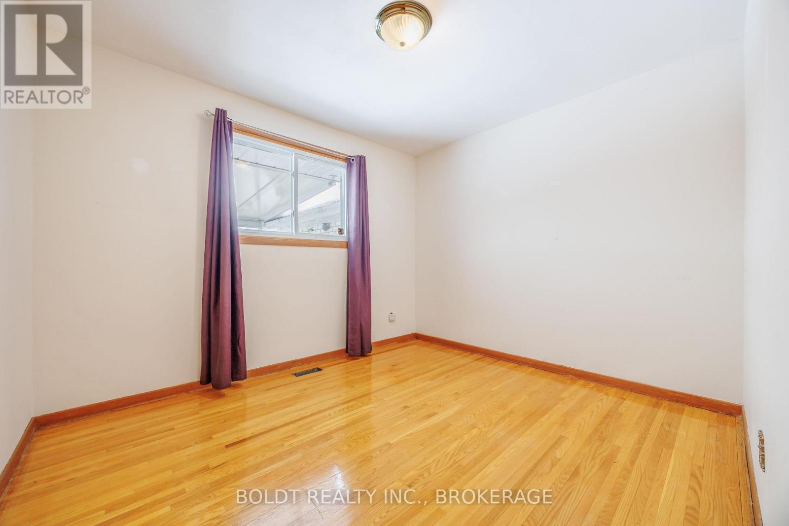 15 Nottingham Court, St. Catharines, Ontario  L2M 1L6 - Photo 10 - X12793410