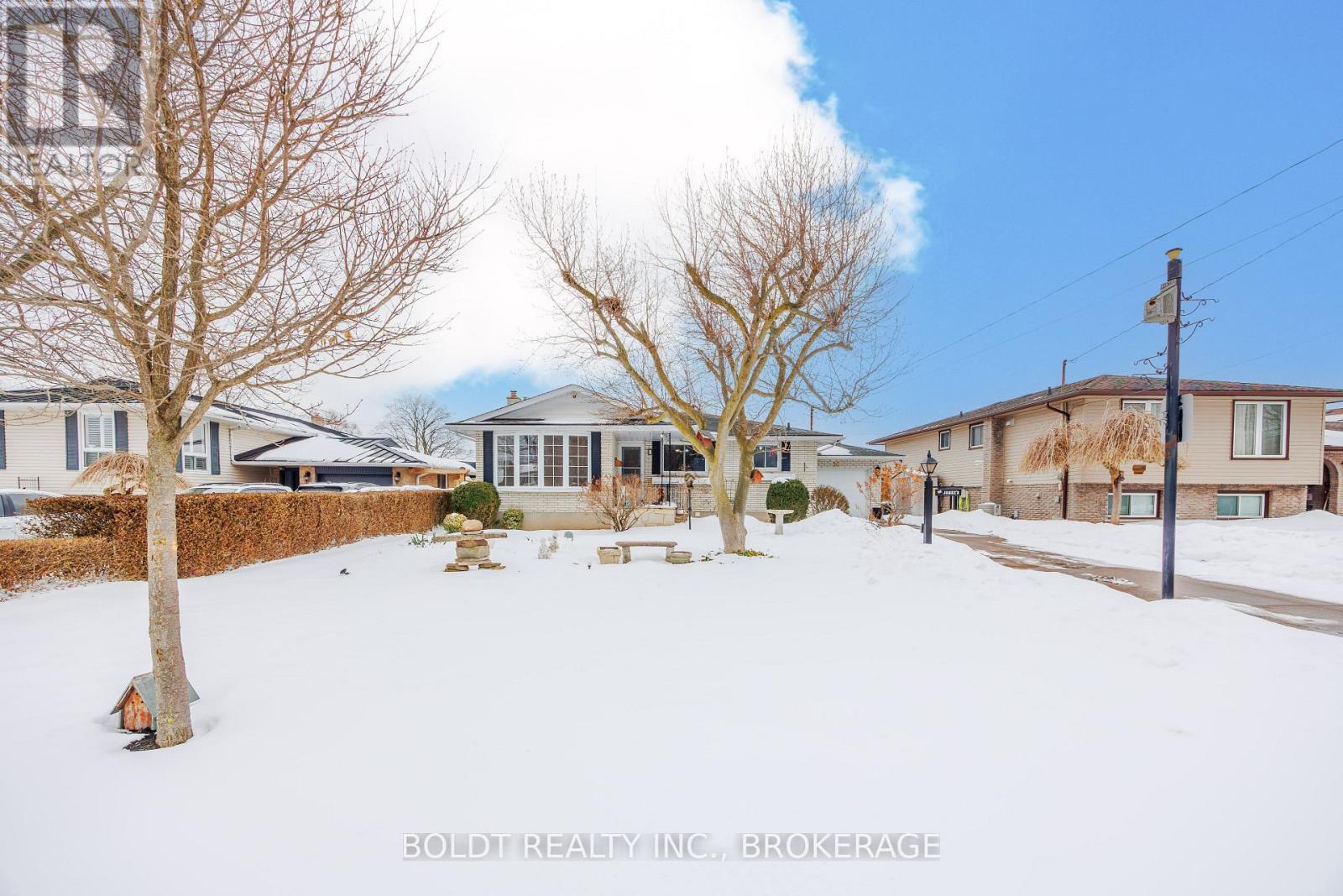 15 Nottingham Court, St. Catharines, Ontario  L2M 1L6 - Photo 25 - X12793410