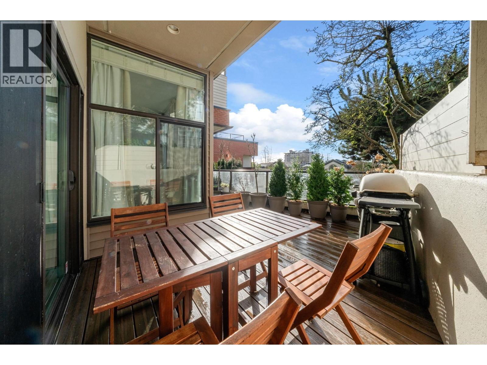 101 2408 Haywood Avenue, West Vancouver, British Columbia  V7V 1Y1 - Photo 10 - R3090231