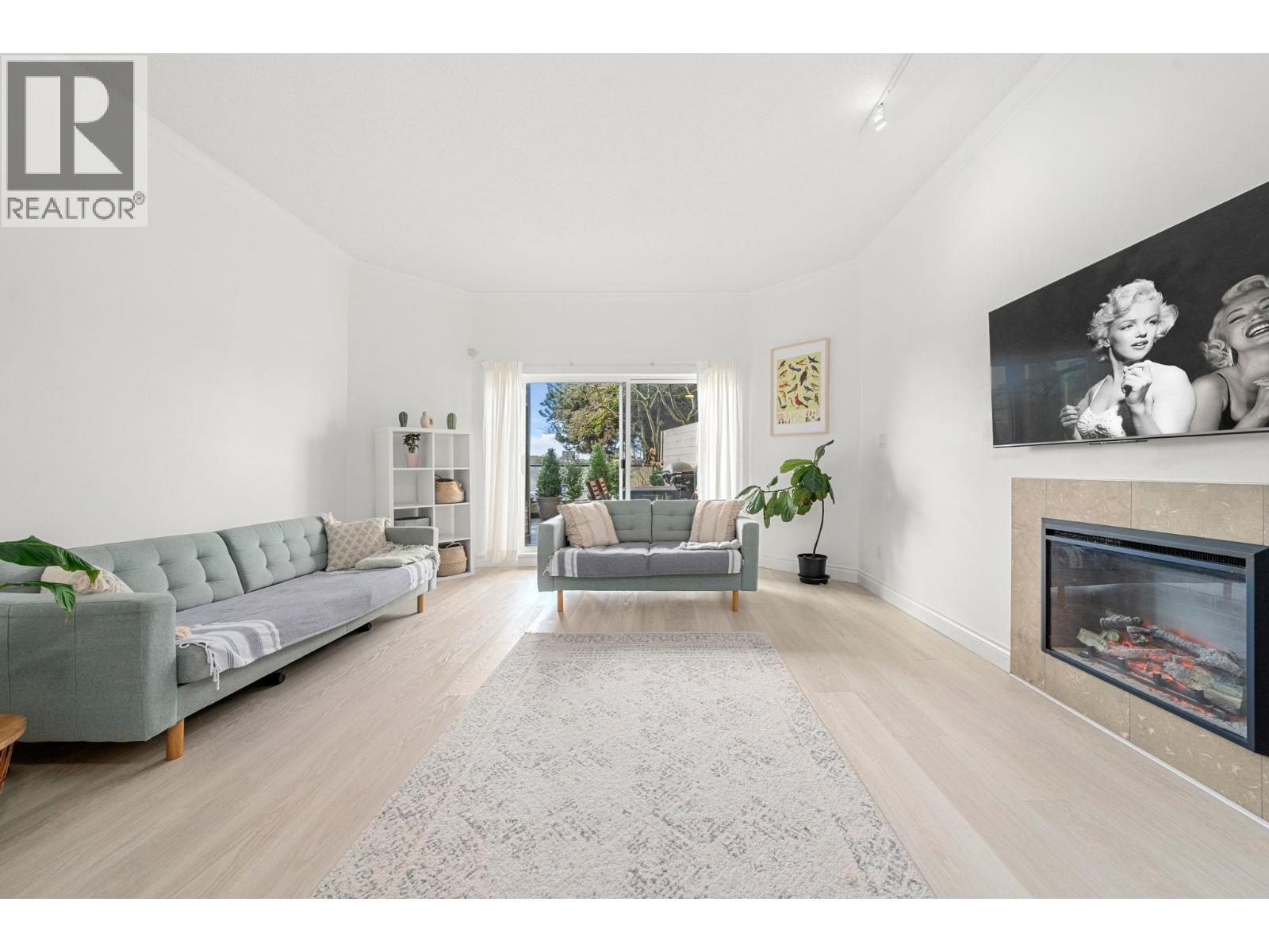 101 2408 Haywood Avenue, West Vancouver, British Columbia  V7V 1Y1 - Photo 7 - R3090231