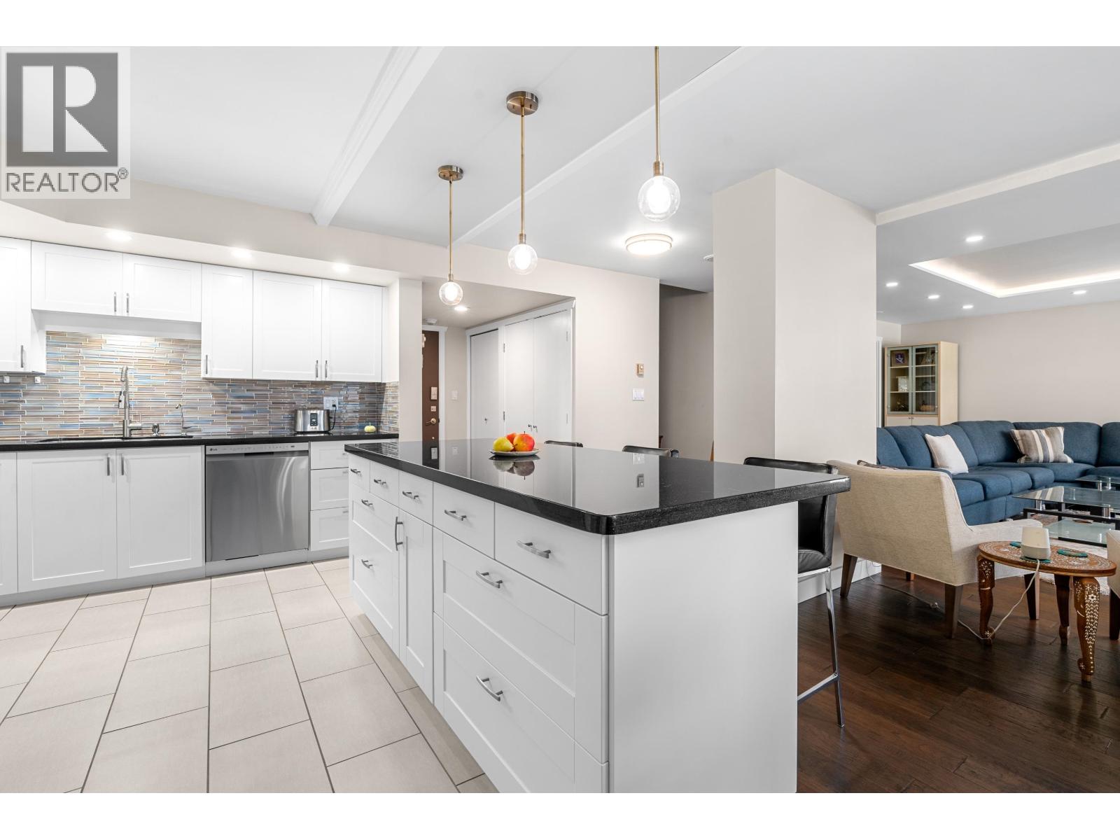 609 168 Chadwick Court, North Vancouver, British Columbia  V7M 3L4 - Photo 10 - R3090235