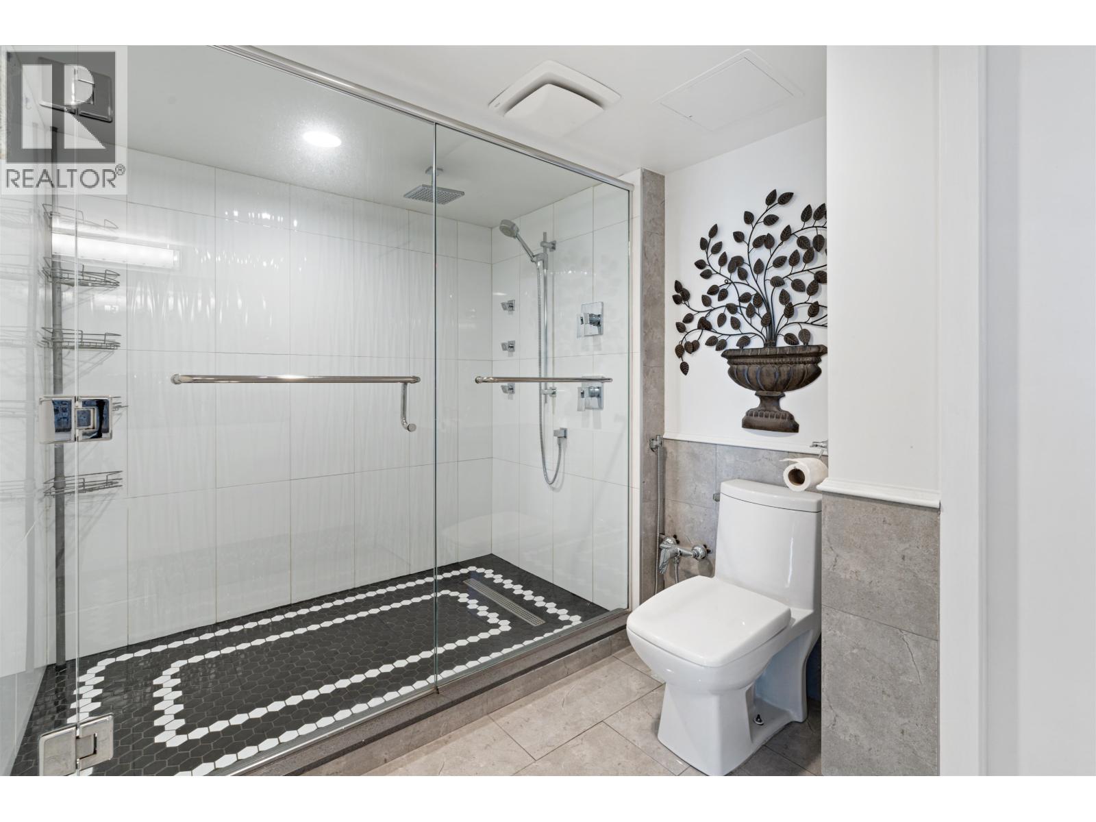 609 168 Chadwick Court, North Vancouver, British Columbia  V7M 3L4 - Photo 30 - R3090235