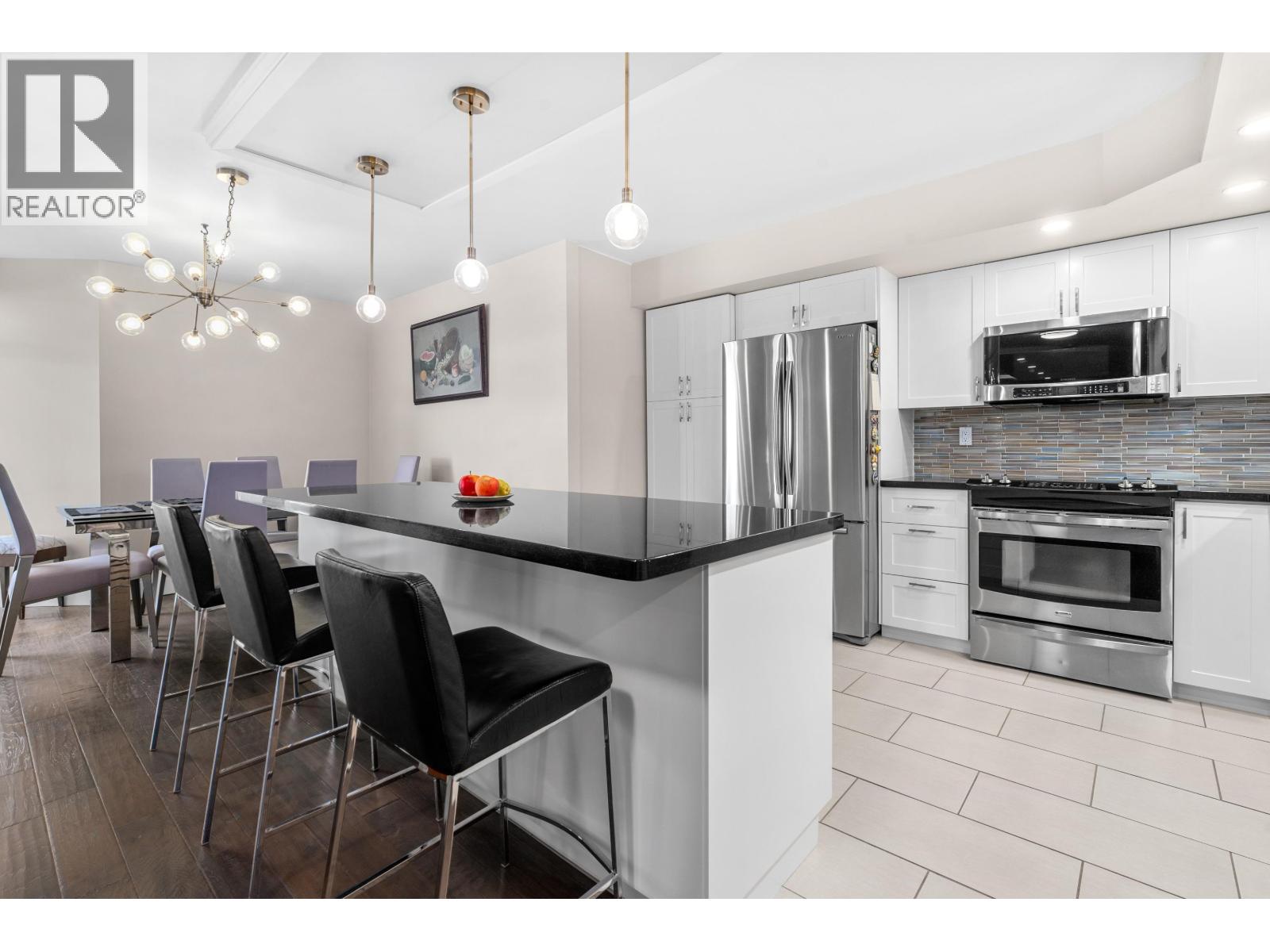 609 168 Chadwick Court, North Vancouver, British Columbia  V7M 3L4 - Photo 6 - R3090235