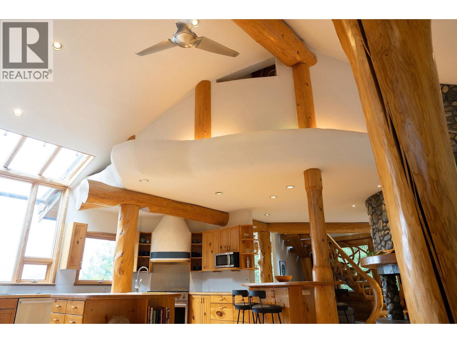 675 Cates Lane, Bowen Island, British Columbia  V0N 1G2 - Photo 17 - R3090238