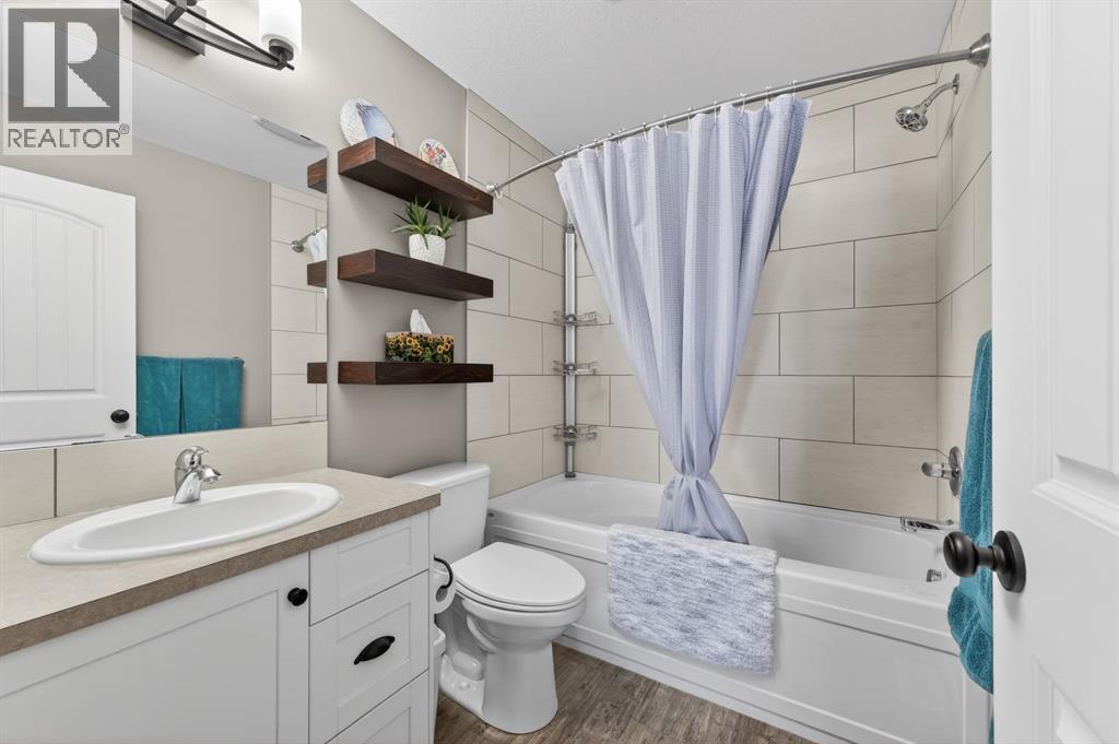 26 Mackenzie Way, Carstairs, Alberta  T0M 0N0 - Photo 21 - A2281360