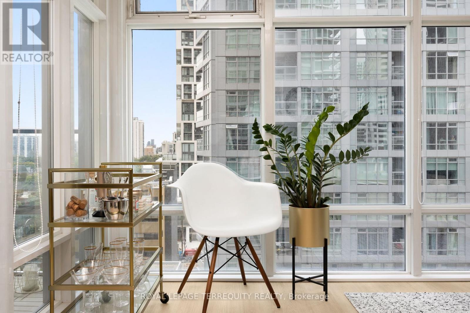 1004 - 2191 Yonge Street, Toronto, Ontario  M4S 3H8 - Photo 16 - C12793308