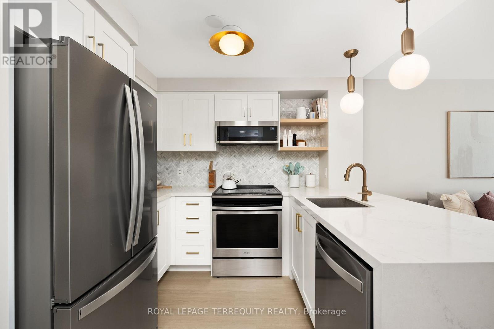 1004 - 2191 Yonge Street, Toronto, Ontario  M4S 3H8 - Photo 2 - C12793308