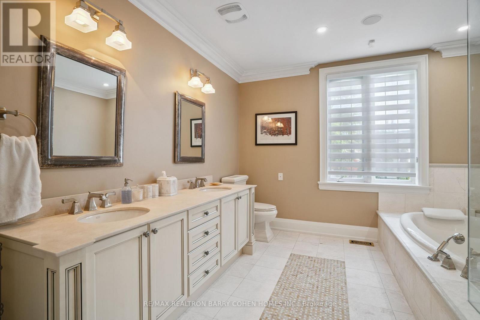 100 Old Forest Hill Road, Toronto, Ontario  M5P 2R5 - Photo 26 - C12793418