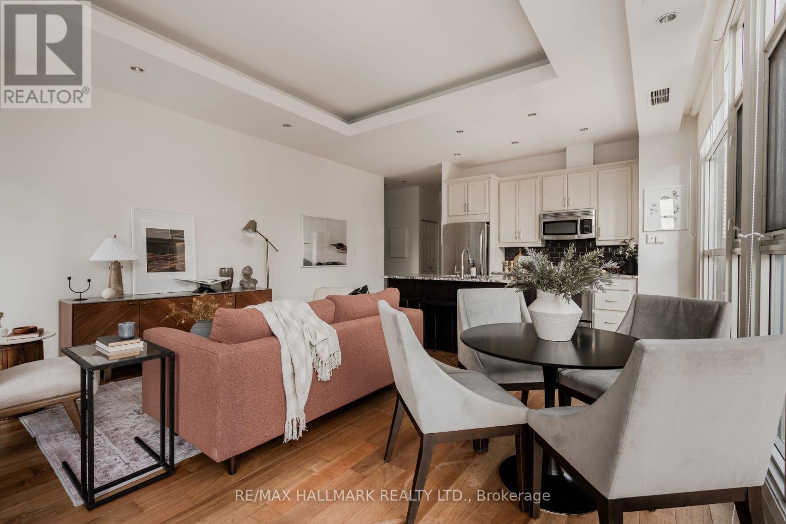 607 - 8 Wellesley Street E, Toronto, Ontario  M4Y 3B2 - Photo 10 - C12793444