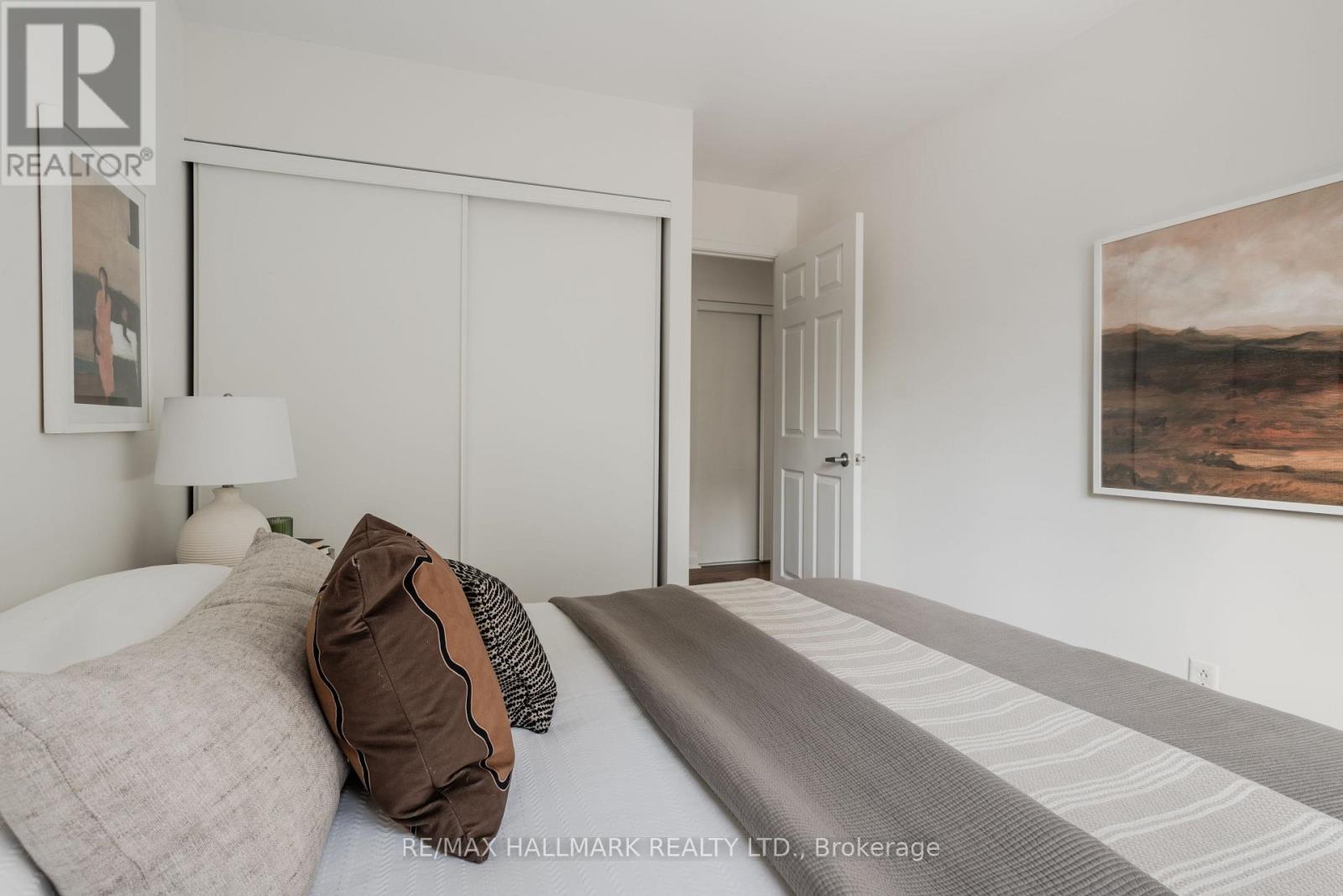 607 - 8 Wellesley Street E, Toronto, Ontario  M4Y 3B2 - Photo 30 - C12793444