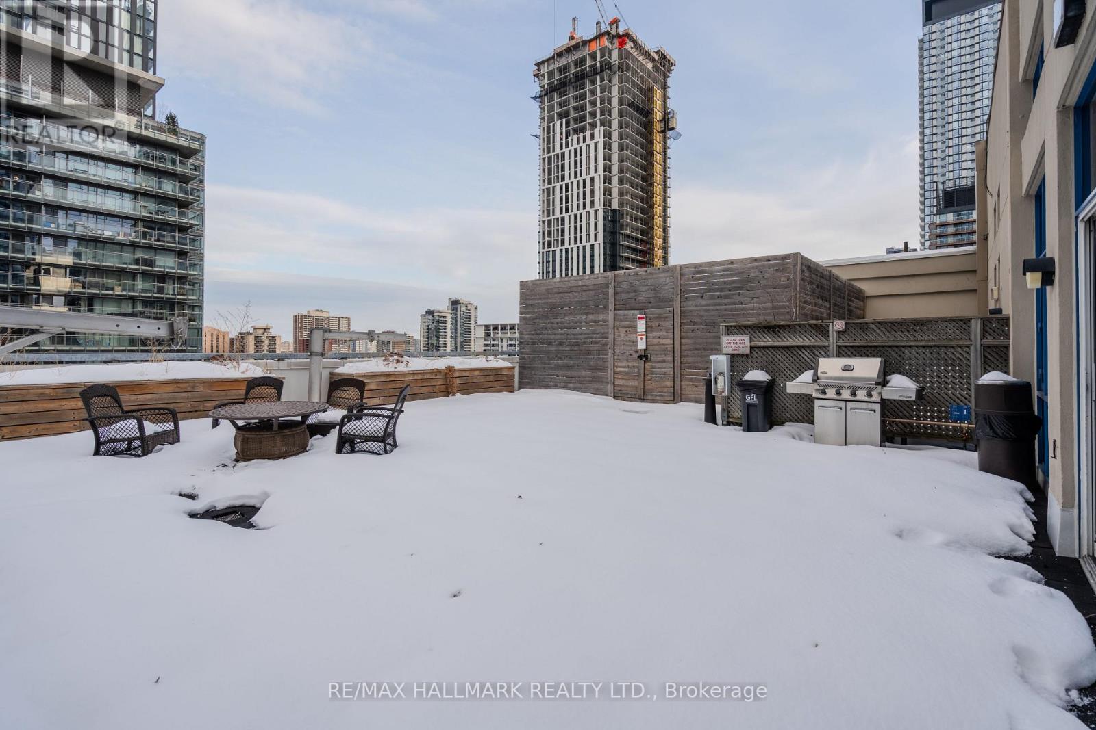 607 - 8 Wellesley Street E, Toronto, Ontario  M4Y 3B2 - Photo 34 - C12793444